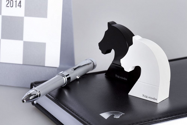 Ручка с проекцией из серии «Ход конем» с логотипом в Санкт-Петербурге заказать по выгодной цене в кибермаркете AvroraStore