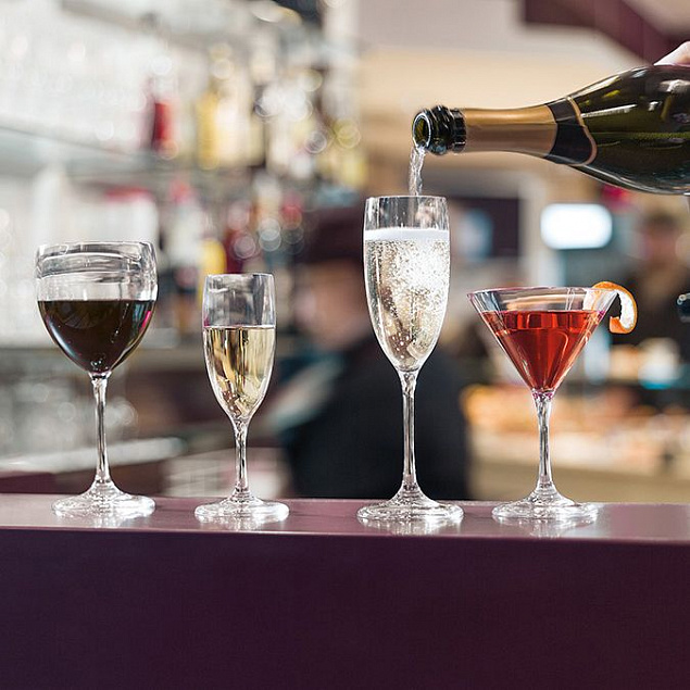 Бокал для вина Happy Hour с логотипом в Санкт-Петербурге заказать по выгодной цене в кибермаркете AvroraStore