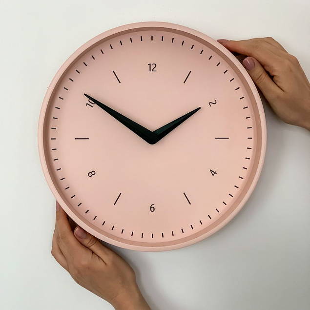 Часы настенные Peddy, пыльно-розовые с логотипом в Санкт-Петербурге заказать по выгодной цене в кибермаркете AvroraStore
