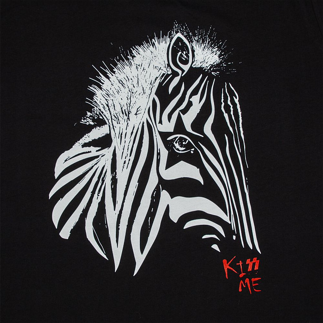 Толстовка женская «Арт-рокстар. Kiss Me», черная с логотипом в Санкт-Петербурге заказать по выгодной цене в кибермаркете AvroraStore