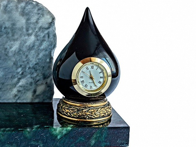 Настольные часы «Не подкачаем» с логотипом в Санкт-Петербурге заказать по выгодной цене в кибермаркете AvroraStore