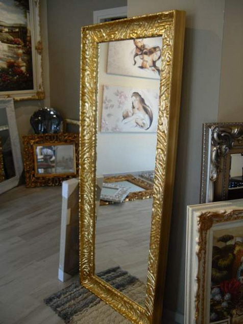 Зеркало Classic, в золотистой раме с логотипом в Санкт-Петербурге заказать по выгодной цене в кибермаркете AvroraStore