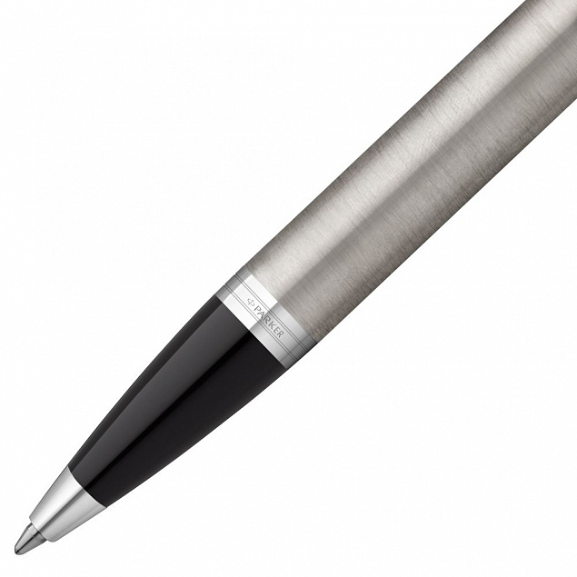 Ручка шариковая Parker IM Essential Stainless Steel CT, серебристая с черным с логотипом в Санкт-Петербурге заказать по выгодной цене в кибермаркете AvroraStore