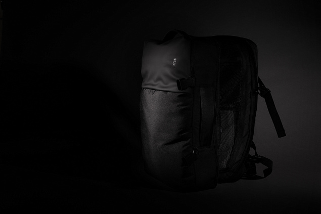 Рюкзак для путешествий Swiss Peak из rPET AWARE™ с регулируемым объемом, 15.6" с логотипом в Санкт-Петербурге заказать по выгодной цене в кибермаркете AvroraStore